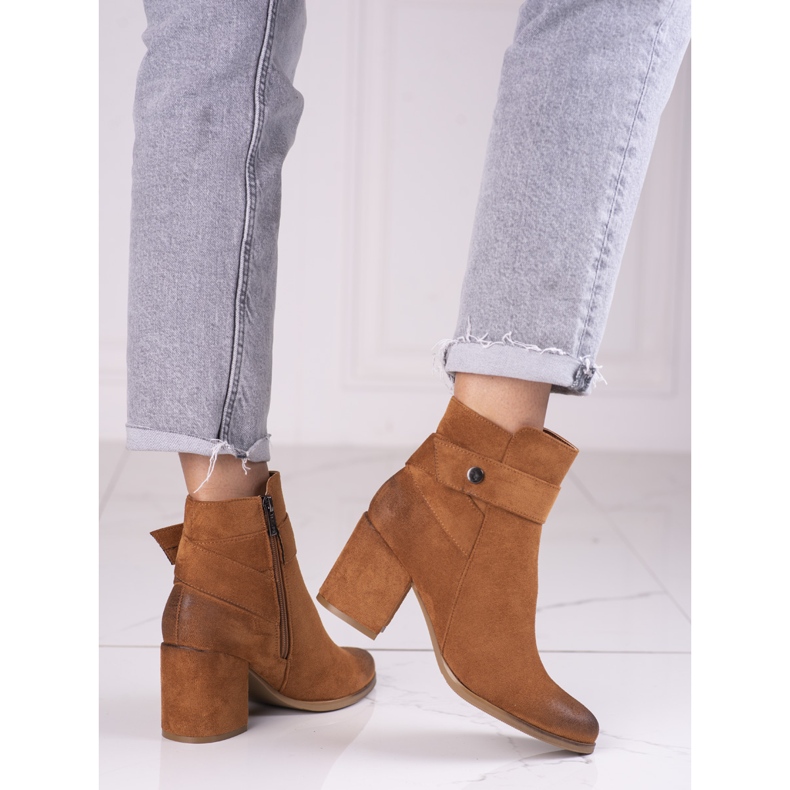 Botines marrones de mujer en poste fabricados en ante ecológico Shelovet marrón 1 Botines marrones de mujer en poste fabricados en ante ecológico Shelovet marrón 1