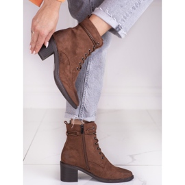 Botas de mujer con cordones Shelovet marrones fabricadas en ante ecológico marrón 2