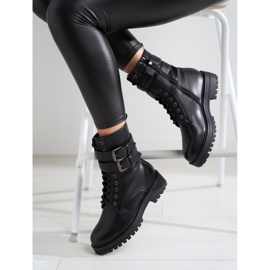 Trabajadoras de Shelovet con hebillas. negro 2