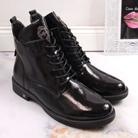 Botas aislantes mujer lacadas en negro Potocki 4