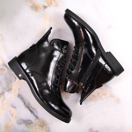 Botas aislantes mujer lacadas en negro Potocki 6