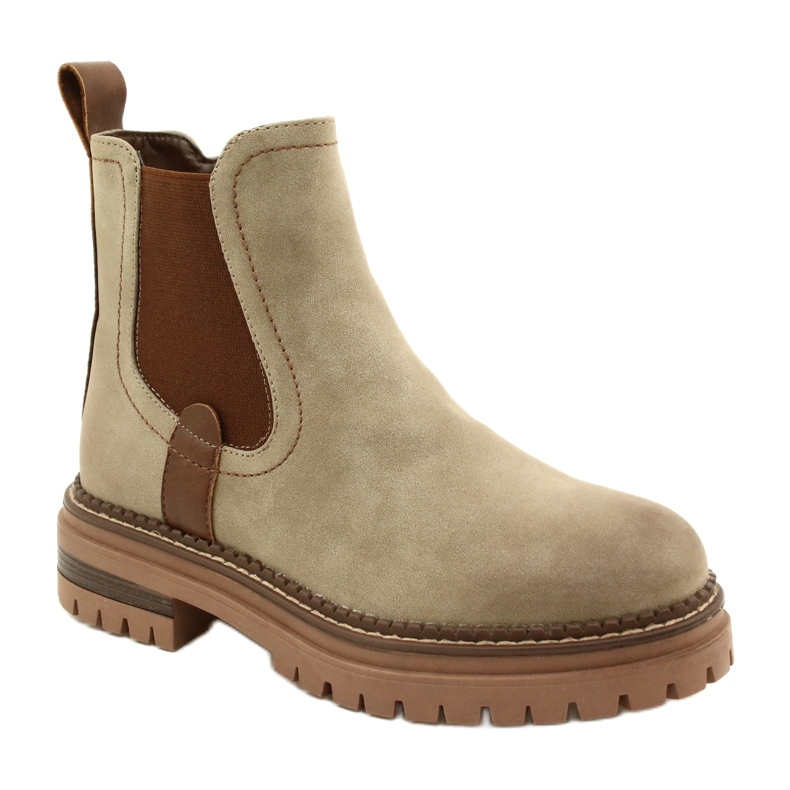 Botas para mujeres de Evento aisladas con caqui 22bt35-5038 beige 1 Botas para mujeres de Evento aisladas con caqui 22bt35-5038 beige 1