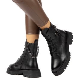 Botas para mujeres con un pin de seguridad y cadena negra Filippo DBT4059 negro 5