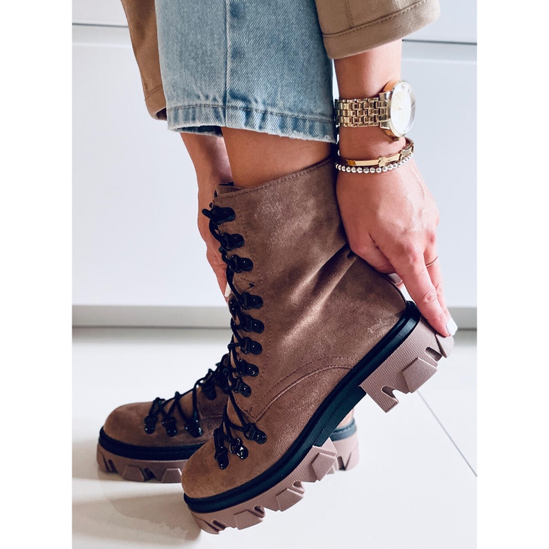 Botas Conor caqui con cordones marrón 1