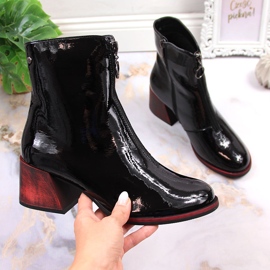 Botines de tacón mujer lacados en negro de Vinceza 5
