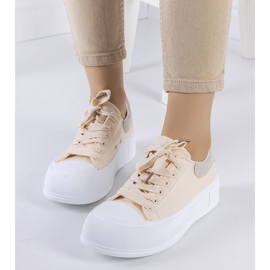 Zapatillas beige en la plataforma Kilkenny 1