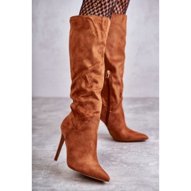 Botas Tacón Clásicas Ante Camel Ameya marrón 2