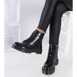 Botas negras con hilo Yuliya decorativo negro 1 Botas negras con hilo Yuliya decorativo negro 1