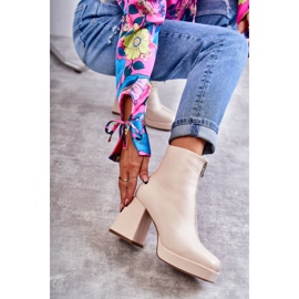 Botas De Mujer De Tacón Grueso Con Cremallera Beige Carrera 1