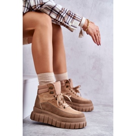 Cómodas Botas Sobre La Plataforma Sanchio Beige Oscuro 6