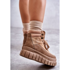 Cómodas Botas Sobre La Plataforma Sanchio Beige Oscuro 3