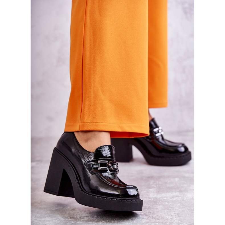 Zapatos lacados en un poste masivo de Black Jaime negro 1 Zapatos lacados en un poste masivo de Black Jaime negro 1