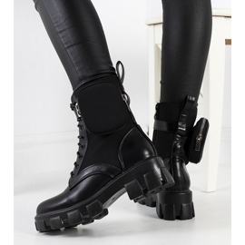 Botas negras con bolsita de Adamson negro 2