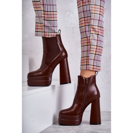 Botas De Mujer De Ecopiel Con Tacón Masivo Marrón Jones 7