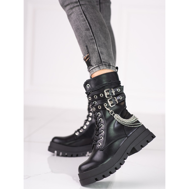 Trabajadoras de Shelovet con adornos. negro 1