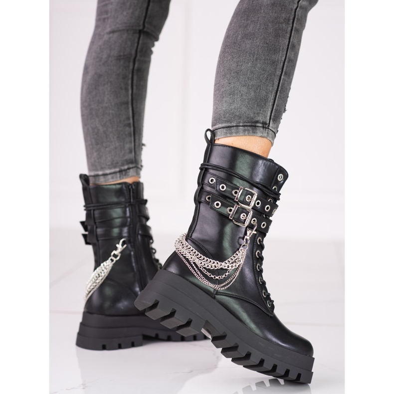 Trabajadoras de Shelovet con adornos. negro 2