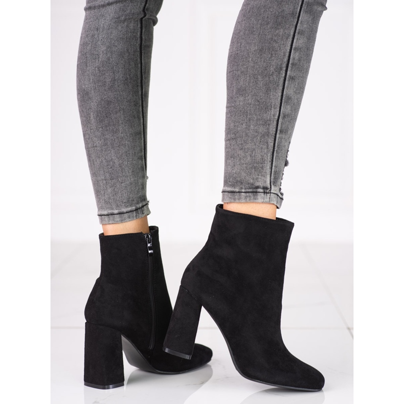 Botas negras de mujer en el puesto Shelovet fabricadas en ante ecológico negro 1