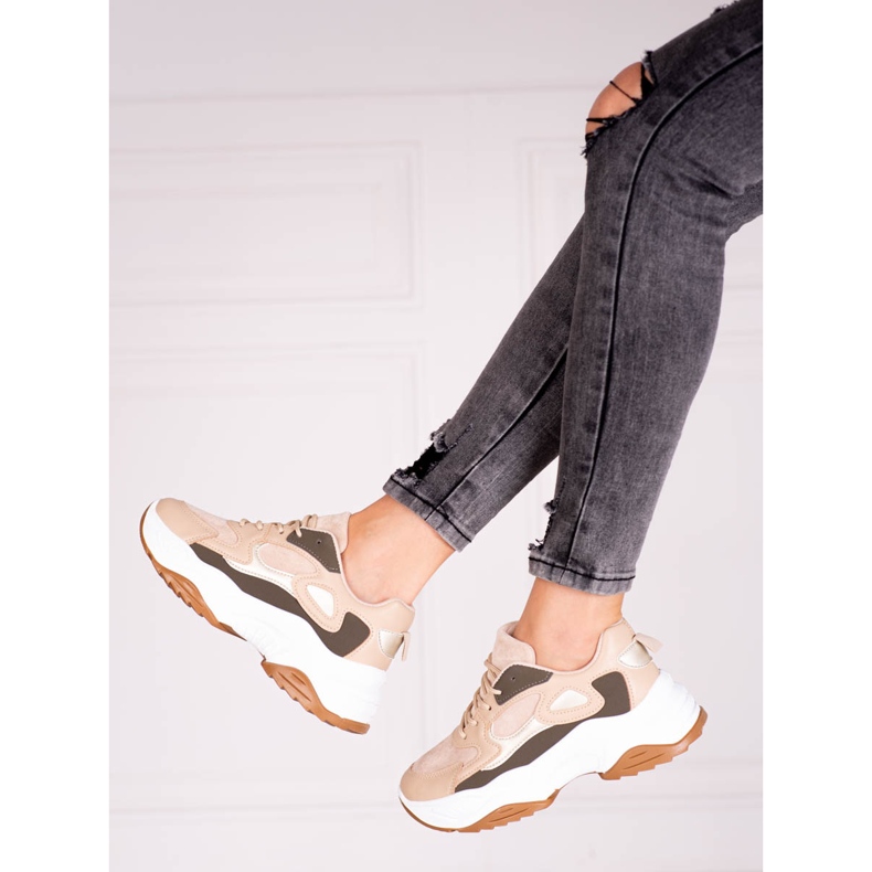 Zapatillas de mujer con cordones Shelovet en una plataforma alta beige. marrón multicolor 1