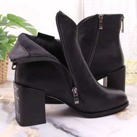 Botas de mujer con aislamiento negro en un poste decorativo, Filippo PAW374 5