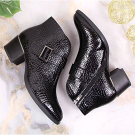 Botas lacadas para mujer insuladas cocodrilo negro Vinceza 4