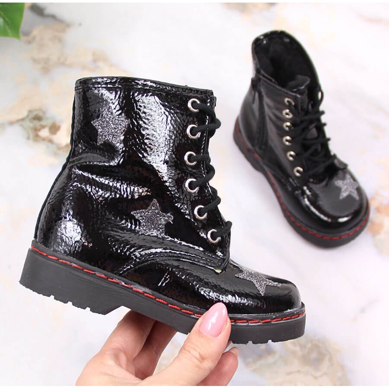 Botas de niña barnizadas con aislamiento Kornecki 6216 negro 1 Botas de niña barnizadas con aislamiento Kornecki 6216 negro 1