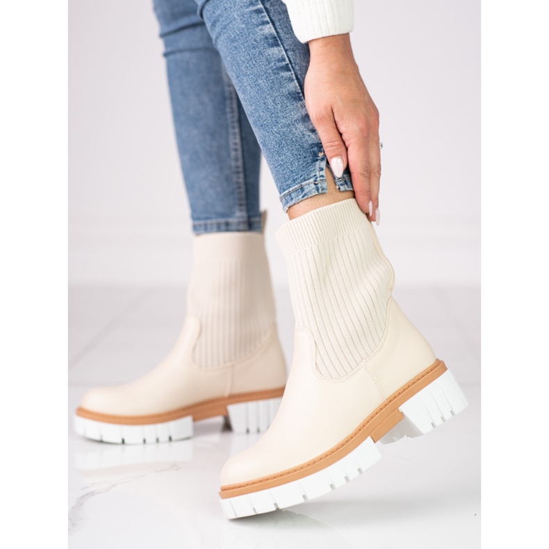 Botas de mujer Shelovet beige con pala flexible 1