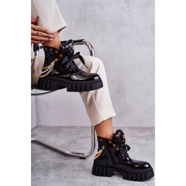 Botas Calientes Lacadas Con Cadena Negro Karoline 8