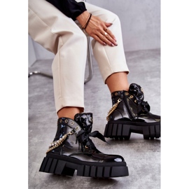 Botas Calientes Lacadas Con Cadena Negro Karoline 9