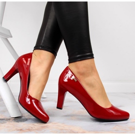 Zapatos de tacón lacados en el puesto rojo Sergio Leone 3