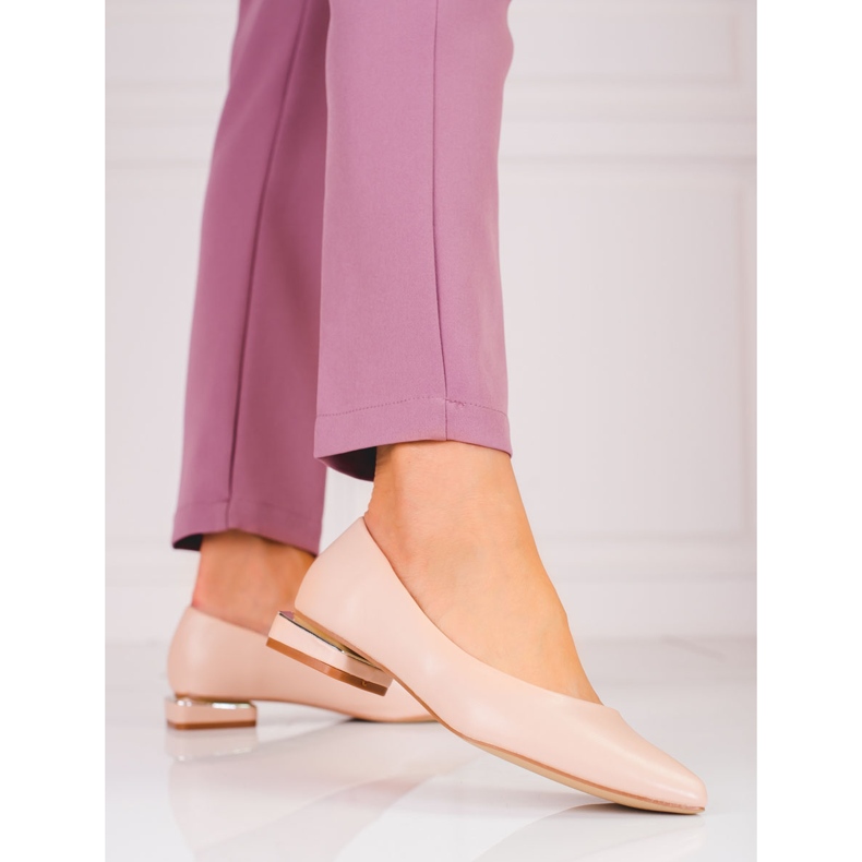 Zapatos de tacón beige de mujer con tacón bajo Shelovet 1