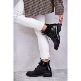 Vinceza Botas cálidas con cordones en negro lacado Cathrine 5