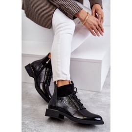 Vinceza Botas cálidas con cordones en negro lacado Cathrine 9