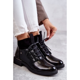 Vinceza Botas cálidas con cordones en negro lacado Cathrine 10