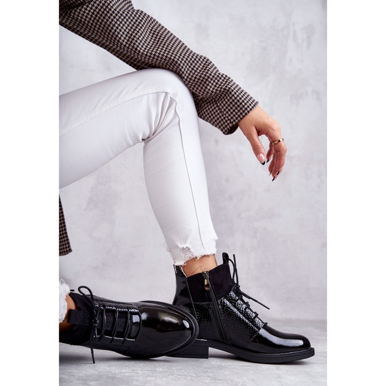 Vinceza Botas cálidas con cordones en negro lacado Cathrine 1