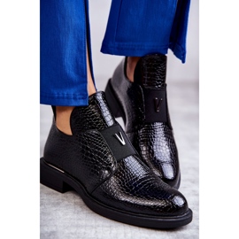 Vinceza Botas lacadas con recortes en un tacón plano Negro Eunice 2 Vinceza Botas lacadas con recortes en un tacón plano Negro Eunice 2