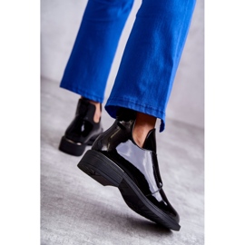 Vinceza Botas lacadas con recortes en un tacón plano Negro Eunice 3