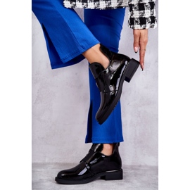 Vinceza Botas lacadas con recortes en un tacón plano Negro Eunice 6