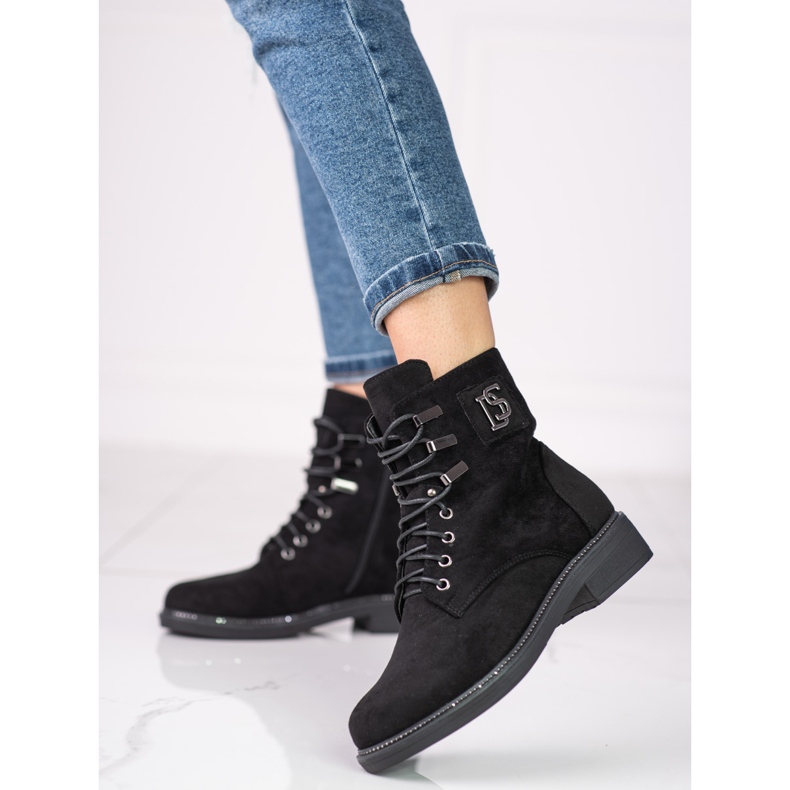 Trabajadoras de mujer confeccionadas en ante ecológico Shelovet negro 2