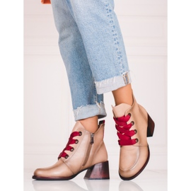 Botines de mujer beige con lazada roja Vinceza 1