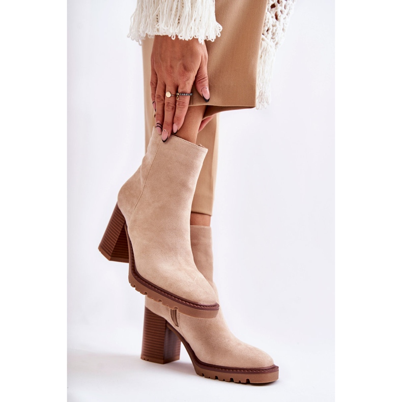 FB1 Botas De Mujer De Ante Con Tacón Con Cremallera Beige Odette 2