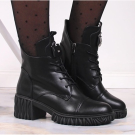 Botas de mujer de piel Artiker negras en el poste negro 6