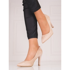 Zapatos de salón de mujer con tacones altos Shelovet beige. 1