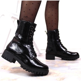 Botas trapper aisladas y lacadas en negro Jezzi JEZ369 7