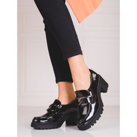 Mocasines de mujer Vinceza con tacón negro 1