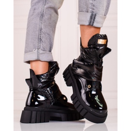 Botas lacadas de mujer en la plataforma Shelovet negro 2