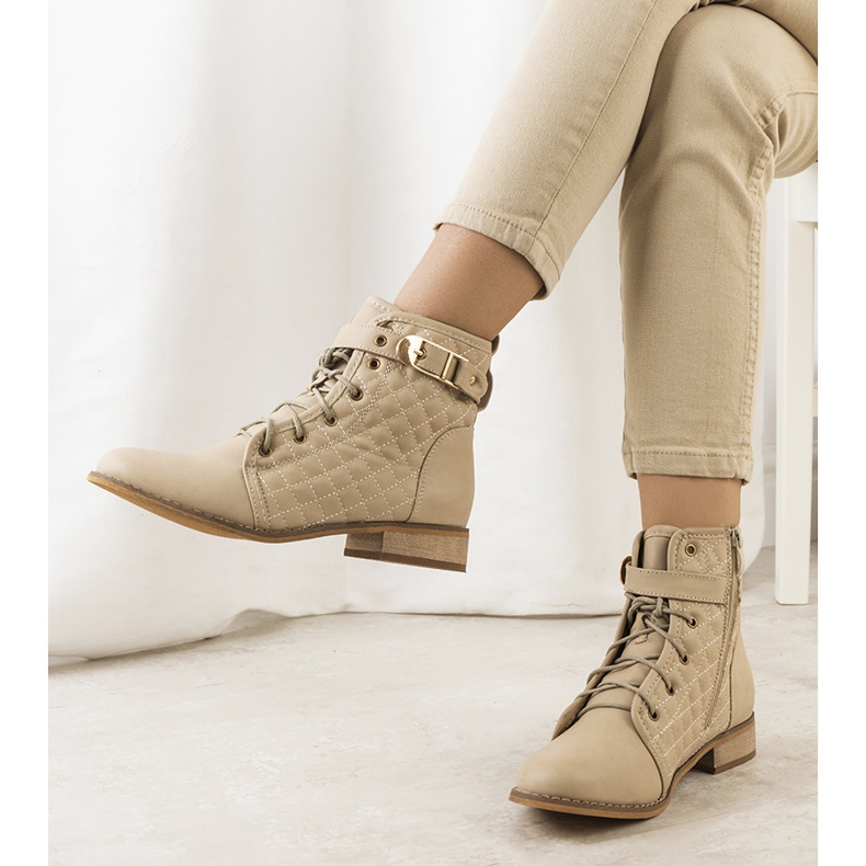BM Botas beige Dakin 1