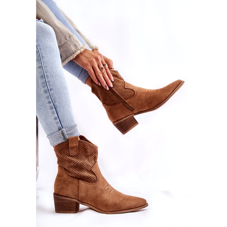 FB1 Botas Cowboy Caladas Ante Con Pespuntes Camel Elvire B-829 marrón 4 FB1 Botas Cowboy Caladas Ante Con Pespuntes Camel Elvire B-829 marrón 4