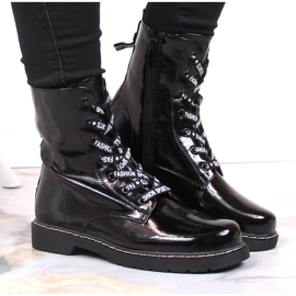 Botas de mujer barnizadas con aislamiento negro Vinceza 7