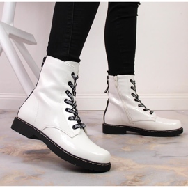 Botas de mujer barnizadas con aislamiento blanco Vinceza 7