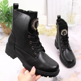 S.Barski Botas de mujer negras con abalorios con aislamiento negro S. Barski 1